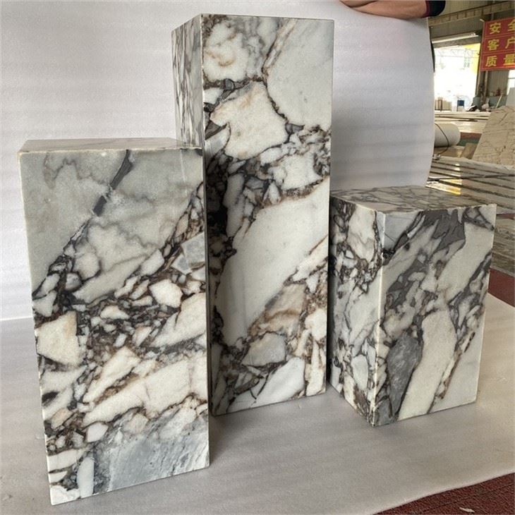 Pedestal Marble Plinth Coffee Table (4) Pedestal Marble Plinth Coffee Table (4)