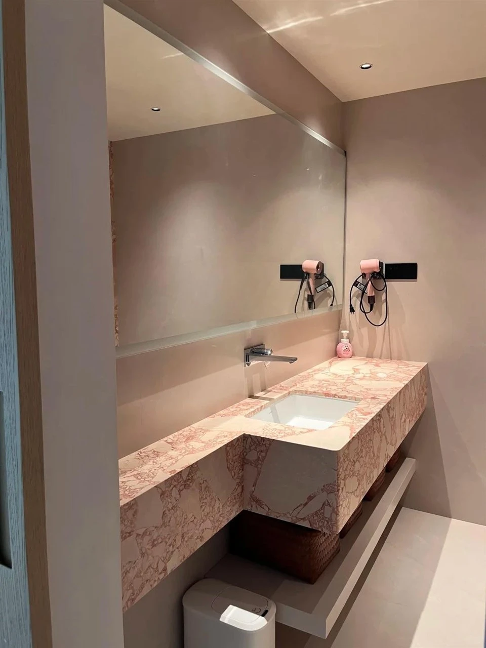 Breccia Pernice Marble (3)
